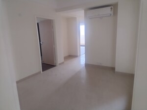 Room in 3 BHK Apartment at Emaar Palm Gardens, Sector 83 – for Rent