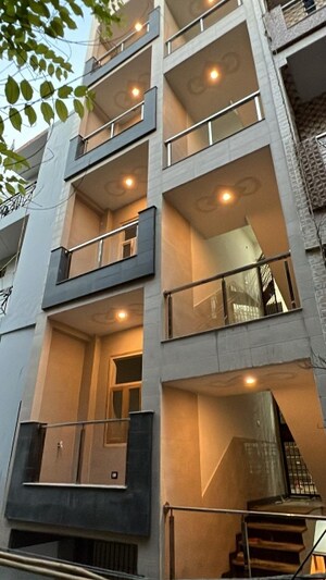 2 BHK Builder Floor For Rent in New Ashok Nagar