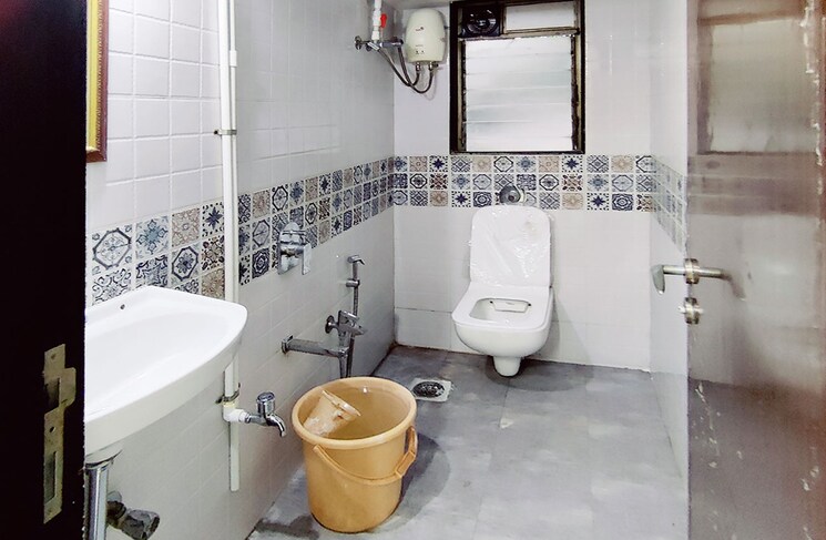 Bathroom, santacruz west Pg For Boys In Santacruz West 9409236