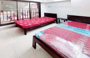 Bedroom in  Pg at Santacruz West – for Rent