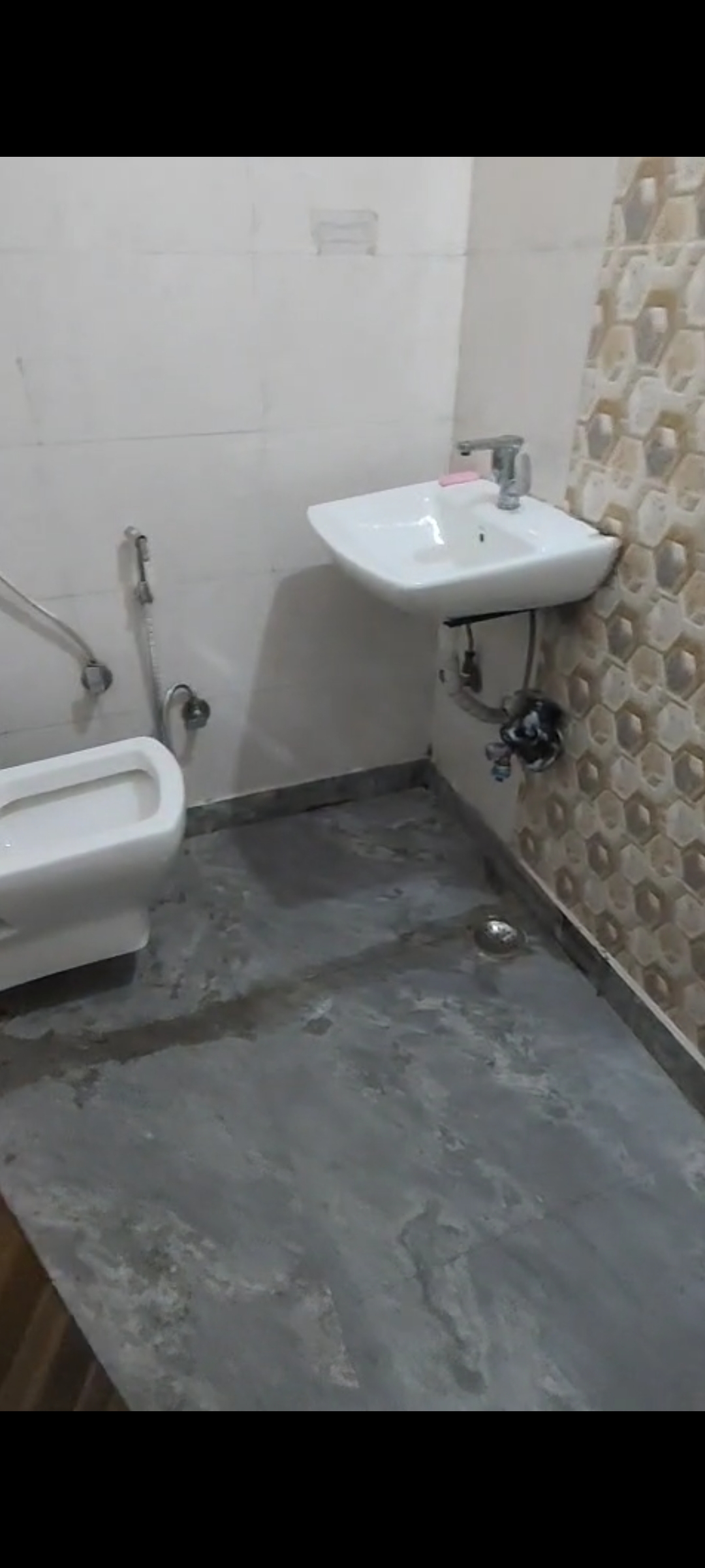 1 BHK Builder Floor For Rent in Shalimar Bagh