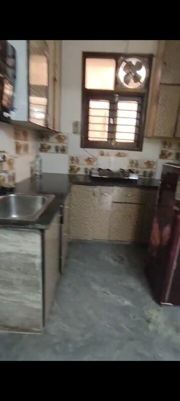 Kitchen in 1 BHK Builder Floor at Shalimar Bagh – for Rent
