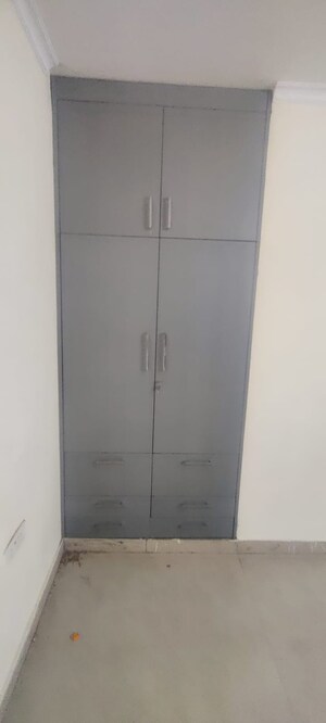 Furnished Amenities in 2.5 BHK Apartment at UPAVP Ganga Yamuna And Hindon Enclave, Pratap Vihar – for Rent