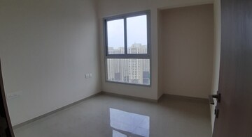 Room in 2 BHK Apartment at Piramal Vaikunth, Balkum Pada – for Sale
