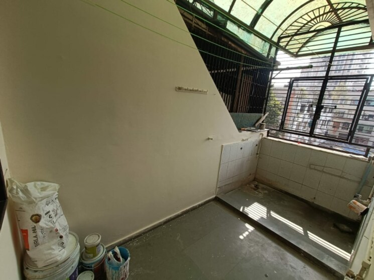 Balcony, hn-safal-flora 3 Bedroom 3500 Sq.Ft. Apartment In Shahibagh Ahmedabad 9409420