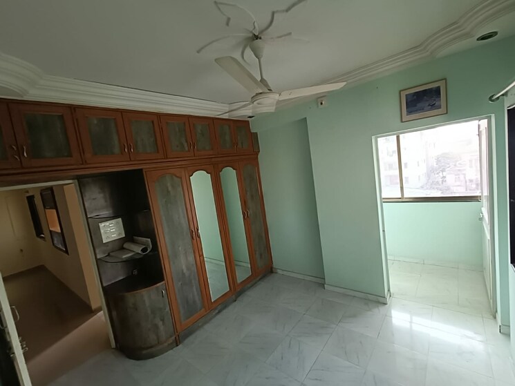 Room, hn-safal-flora 3 Bedroom 3500 Sq.Ft. Apartment In Shahibagh Ahmedabad 9409420