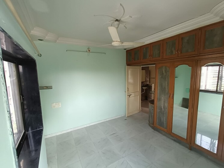 Room, hn-safal-flora 3 Bedroom 3500 Sq.Ft. Apartment In Shahibagh Ahmedabad 9409420