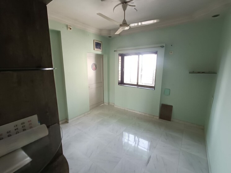 Room, hn-safal-flora 3 Bedroom 3500 Sq.Ft. Apartment In Shahibagh Ahmedabad 9409420