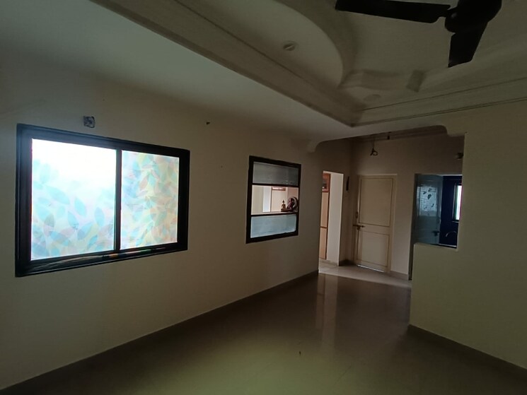 Room, hn-safal-flora 3 Bedroom 3500 Sq.Ft. Apartment In Shahibagh Ahmedabad 9409420