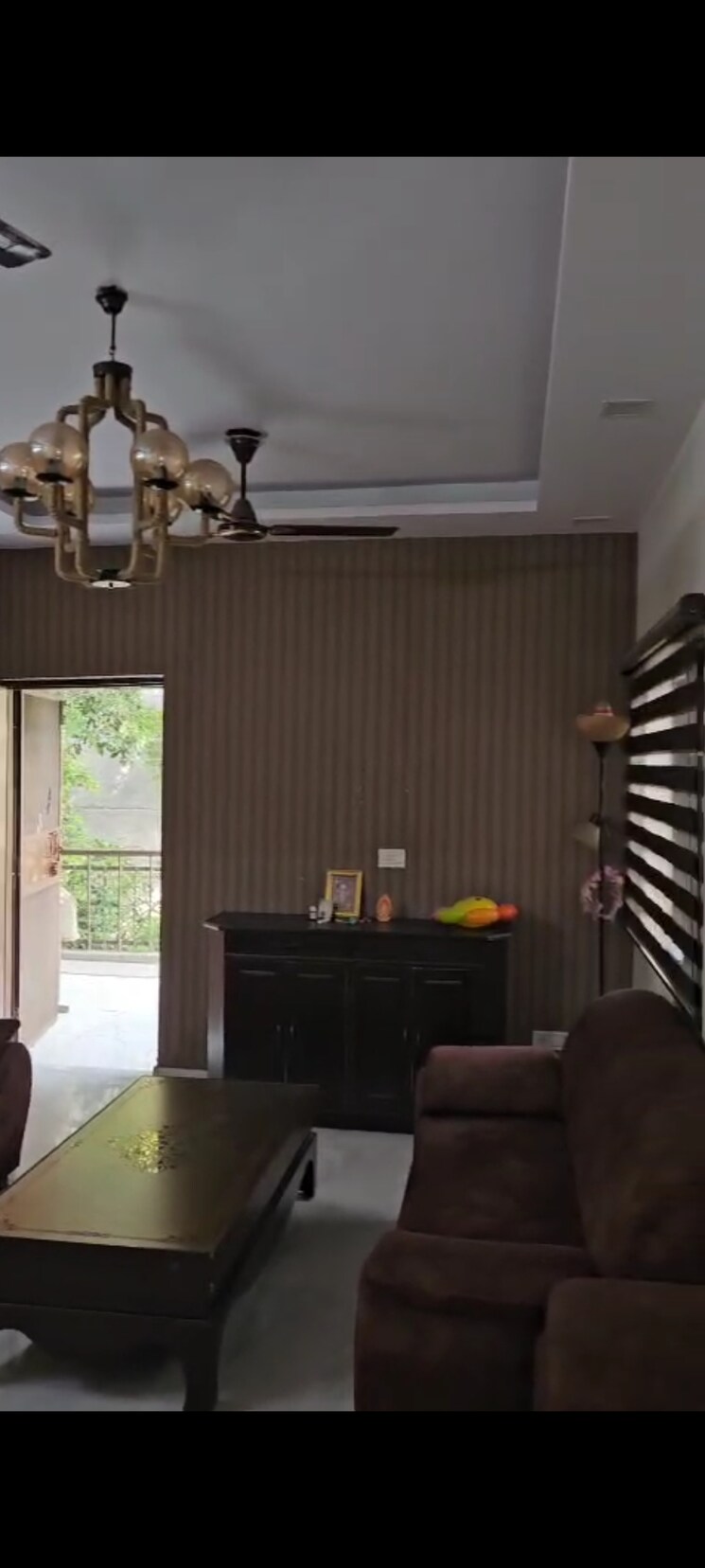 Living Room, shalimar bagh 2 Bedroom 1200 Sq.Ft. Builder Floor In Shalimar Bagh Delhi 9409319