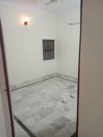 Room in 2 BHK Builder Floor at Mayur Vihar Phase 1 – for Sale