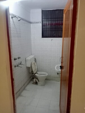 Bathroom in 2 BHK Builder Floor at Mayur Vihar Phase 1 – for Sale