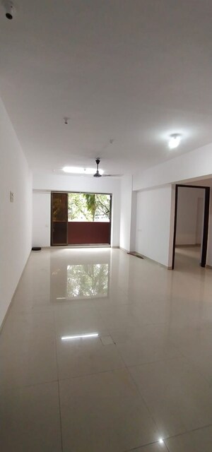 2 BHK Apartment For Rent in Ameet Tower, Chembur