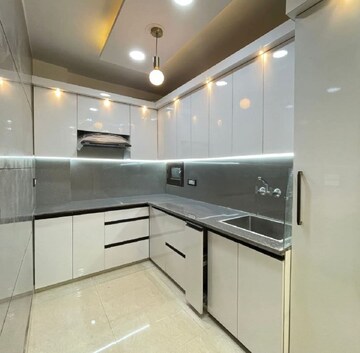 Kitchen in 2 BHK Apartment at Bptp Park Floors ii, Sector 76 – for Rent