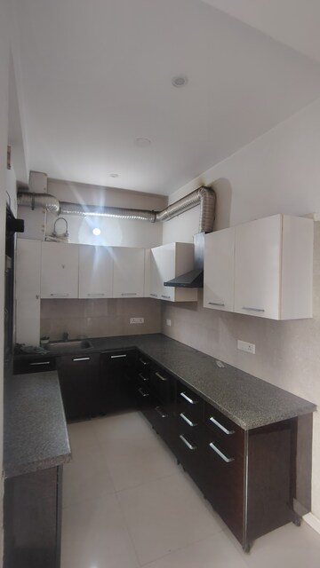 Furnished Amenities in 3 BHK Builder Floor at M3M Atrium, Sector 57 – for Rent