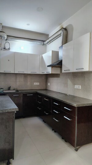 Kitchen in 3 BHK Builder Floor at M3M Atrium, Sector 57 – for Rent