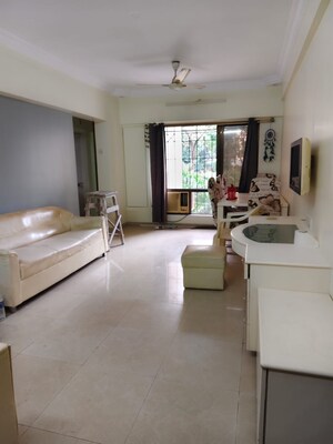 Team Area in 2 BHK Apartment at Panch Mahal, Powai – for Rent