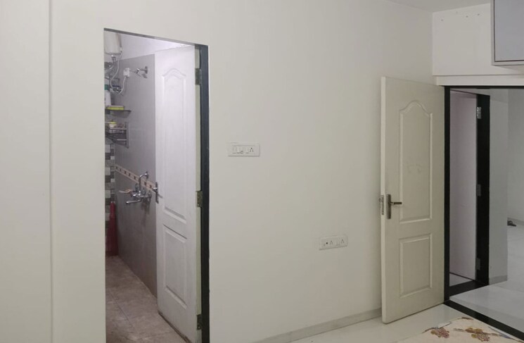 Room, bhandup Pg For Girls In Bhandup 9409541