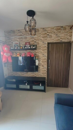 Furnished Amenities in 2 BHK Apartment at Swastik Sapphire, Vikhroli East – for Sale