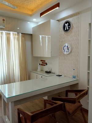  Office Space For Rent in Omaxe Hazratganj, Gomti Nagar