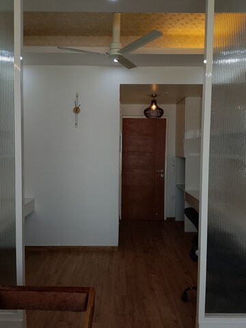 Room in  Office Space at Omaxe Hazratganj, Gomti Nagar – for Rent