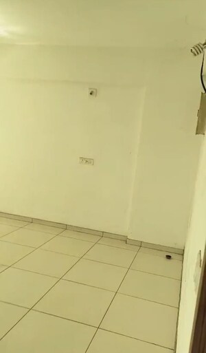 Room in  Office Space at Navrangpura – for Rent