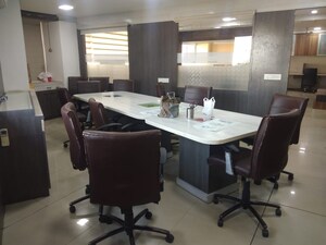  Office Space in IT/SEZ For Rent in Naranpura