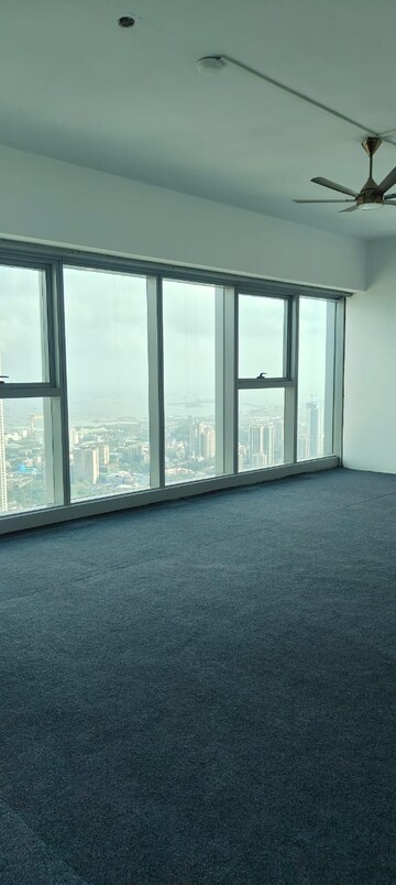 Room in 3 BHK Apartment at Piramal Mahalaxmi, Mahalaxmi – for Rent