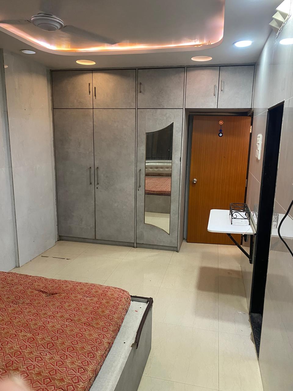 2 BHK Apartment For Rent in Dosti Eastern Bay