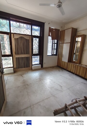 Room in 5 BHK Independent House at Sector 47 – for Sale