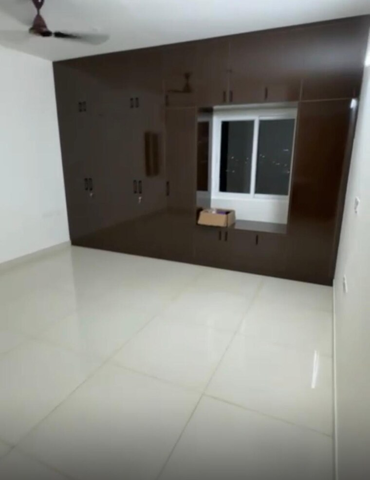 Room, prestige-tranquil 3.5 Bedroom 2049 Sq.Ft. Apartment In Kokapet Hyderabad 9409799