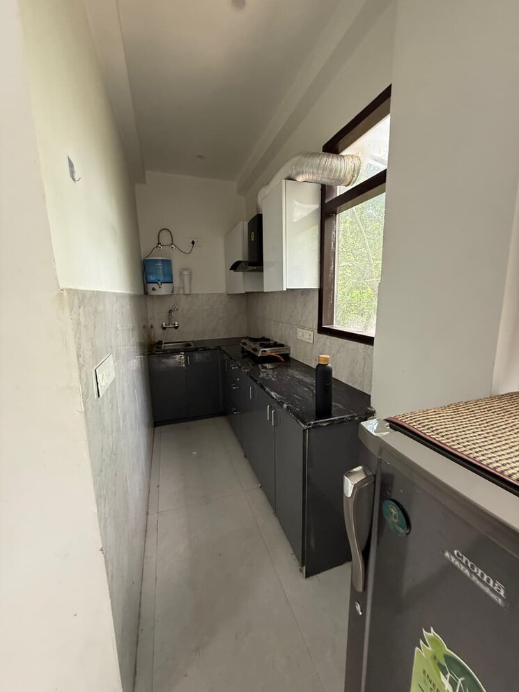 Kitchen, ardee-city 2 Bedroom 1100 Sq.Ft. Builder Floor In Sector 52 Gurgaon 9409893