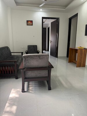 Living Room in 2 BHK Builder Floor at Ardee City, Sector 52 – for Rent