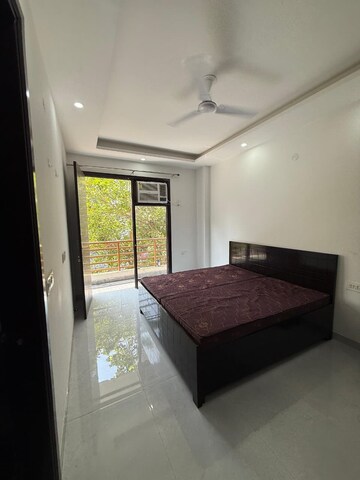 Bedroom in 2 BHK Builder Floor at Ardee City, Sector 52 – for Rent