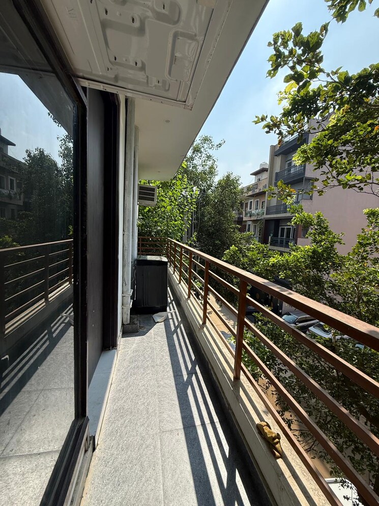 Balcony, ardee-city 2 Bedroom 1100 Sq.Ft. Builder Floor In Sector 52 Gurgaon 9409893