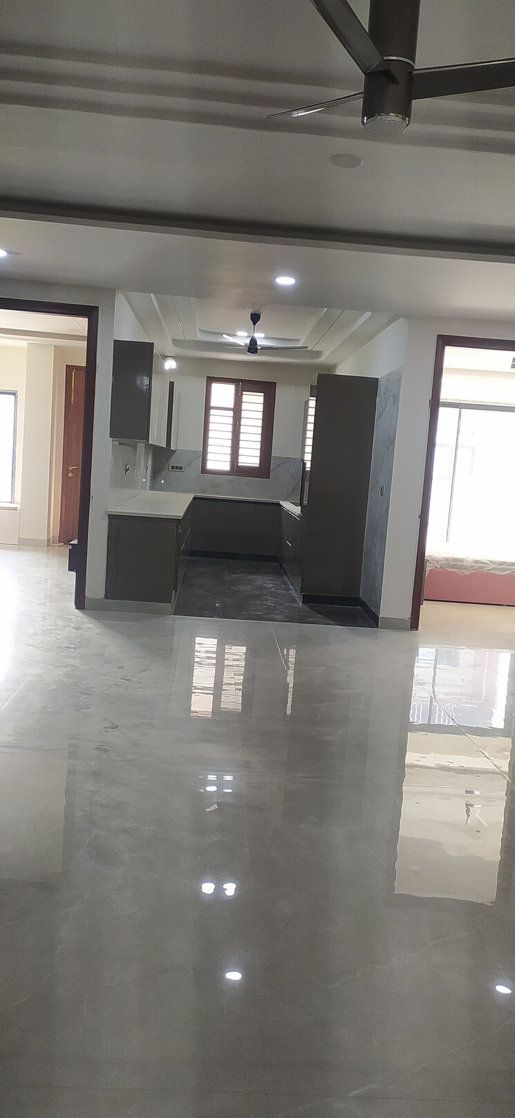 Living Room, sector 85 4 Bedroom 350 Sq.Yd. Builder Floor In Sector 85 Faridabad 9409915