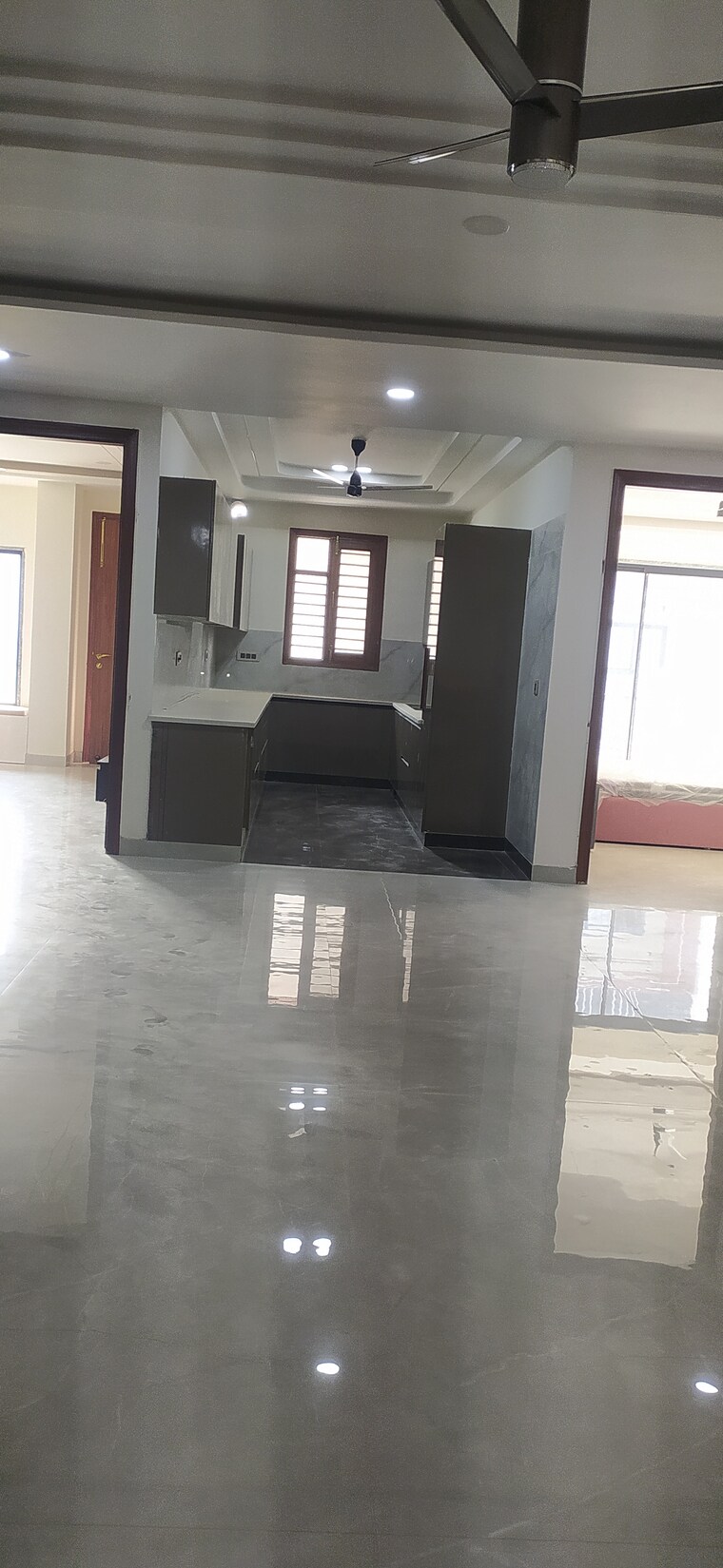 Living Room, sector 85 4 Bedroom 350 Sq.Yd. Builder Floor In Sector 85 Faridabad 9409915