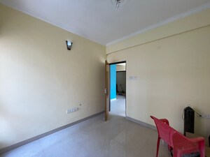 Room in  Apartment at PS Equinox, Topsia – for Sale