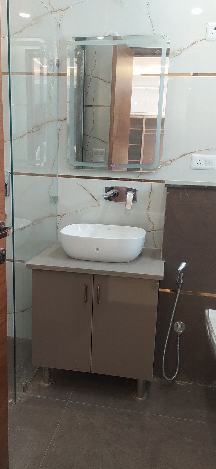 Bathroom, parklands 4 Bedroom 350 Sq.Yd. Builder Floor In Sector 85 Faridabad 9410033