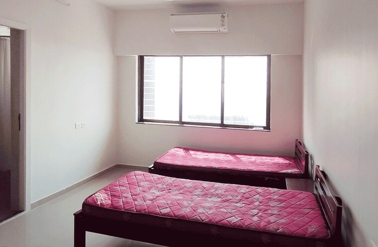 Bedroom, mulund west Pg For Girls In Mulund West 9409885