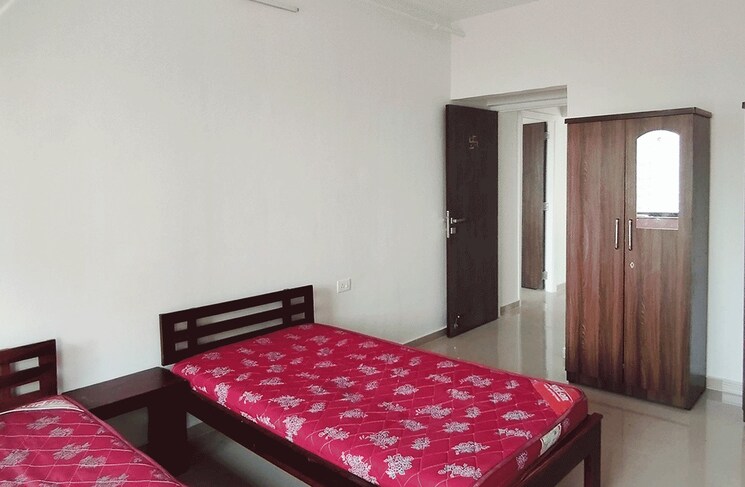Bedroom, mulund west Pg For Girls In Mulund West 9409885