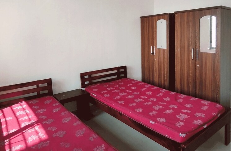 Bedroom, mulund west Pg For Girls In Mulund West 9409885