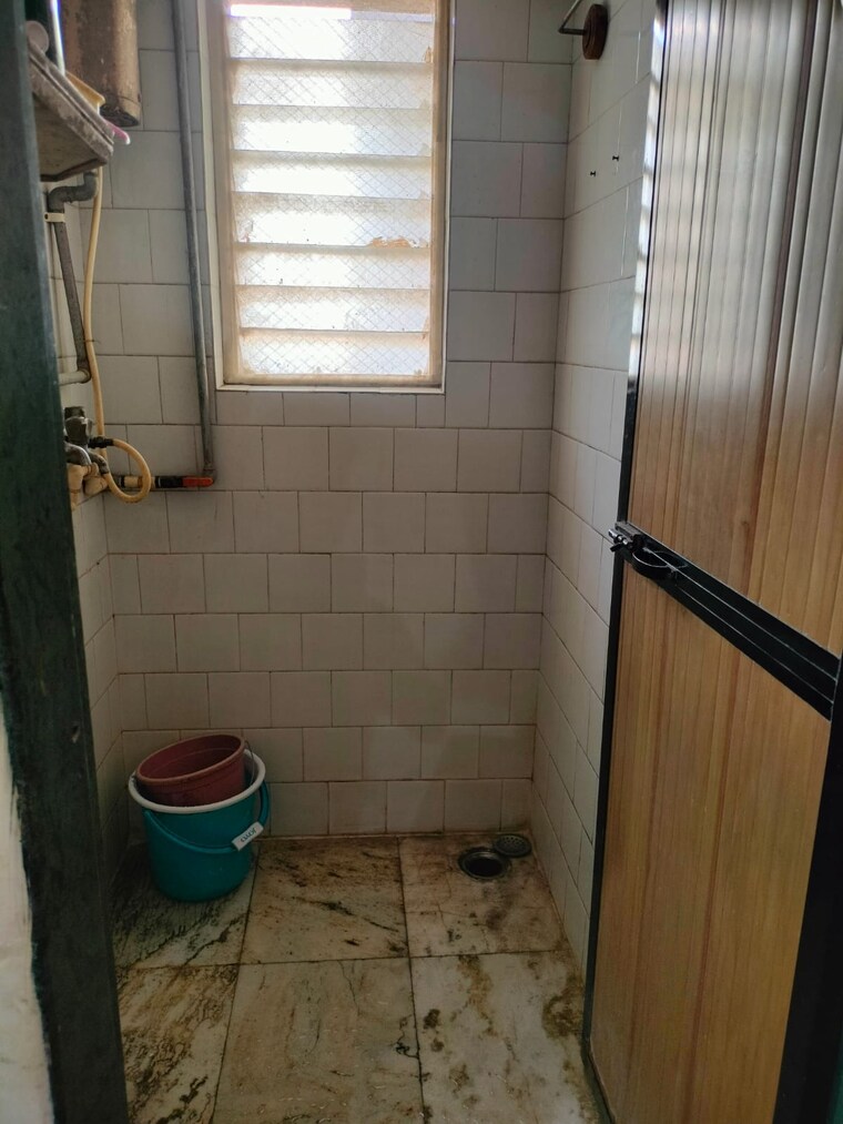 Bathroom, vrindavan-chs-thane-west 1 Bedroom 545 Sq.Ft. Apartment In Vrindavan Society Thane 9410032