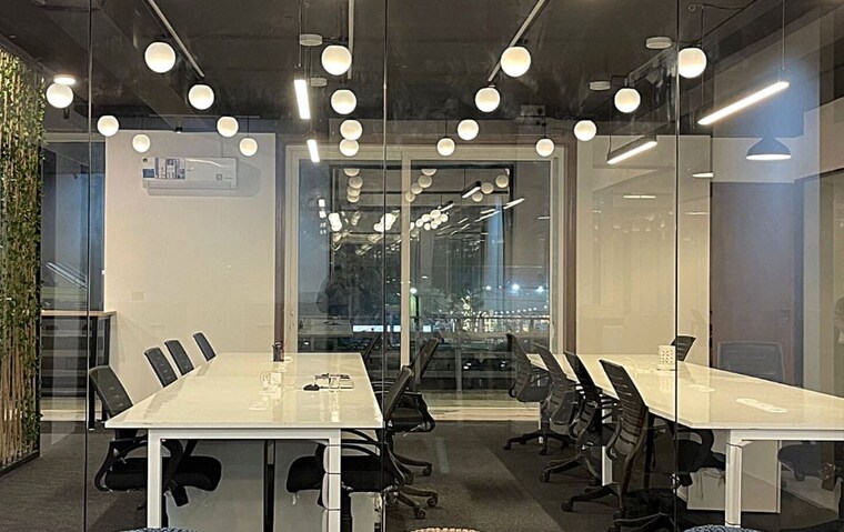 Team Area, vijay nagar Commercial Office Space 2150 Sq.Ft. In Vijay Nagar Indore 9410098