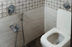 Bathroom in  Pg at Santacruz West – for Rent