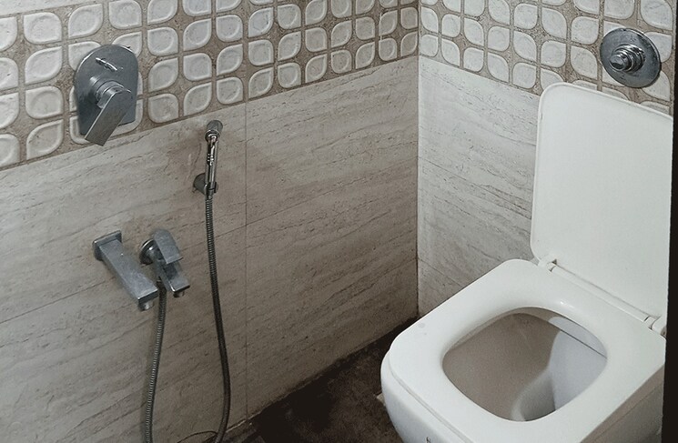 Bathroom, santacruz west Pg For Boys In Santacruz West 9410114