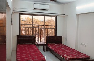 Bedroom in  Pg at Santacruz West – for Rent