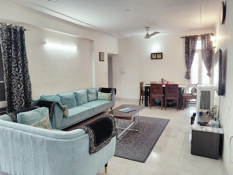 Living Room, dlf-the-belaire 4 Bedroom 4200 Sq.Ft. Apartment In Sector 54 Gurgaon 9410211