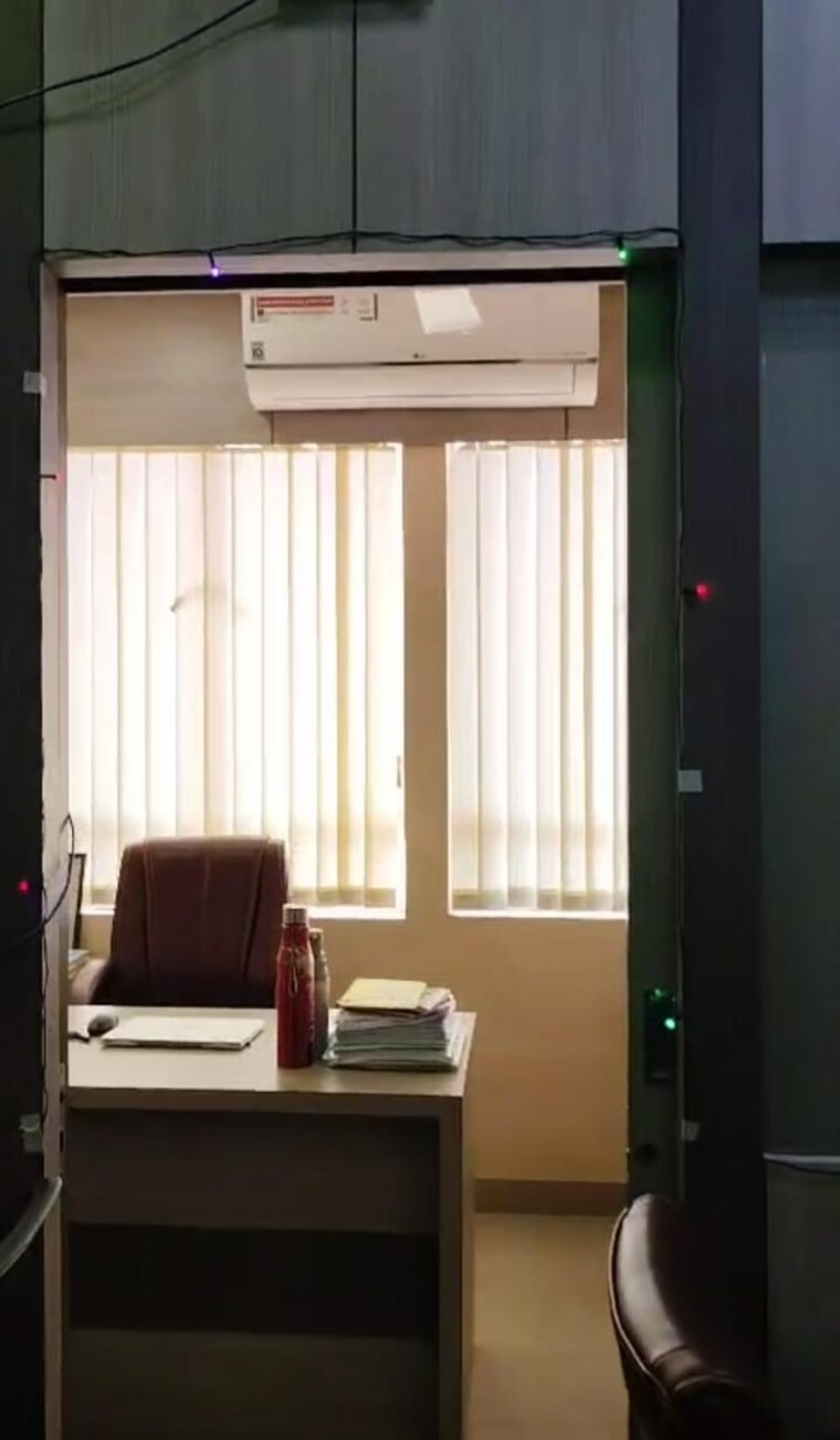 Bedroom, bbd bagh Commercial Office Space 400 Sq.Ft. In Bbd Bagh Kolkata 9410364