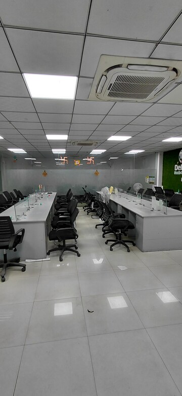  Office Space For Rent in Vibhuti Khand